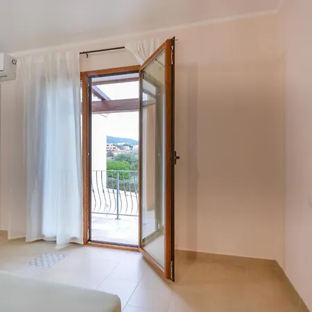 2 Bedroom Cozy In Malamuri Budoni