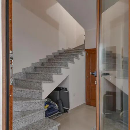 Hébergement de vacances Awesome In Malamuri With Wifi *